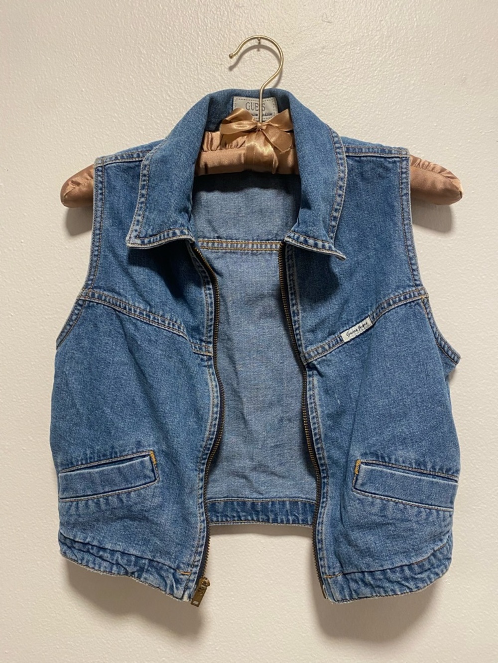 1990s Vintage Guess Blue Denim Cropped Zipper Vest - Picture 5 of 7